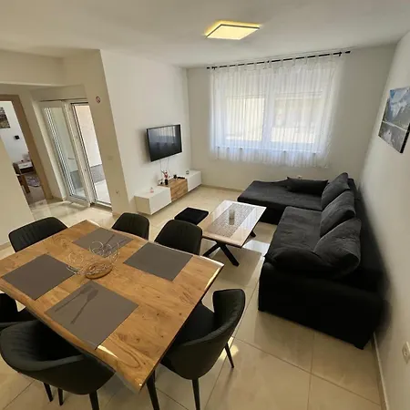 Apartman Cosic Crikvenica Ground Floor Private Garage Early Check In 2 Parking Διαμέρισμα *
